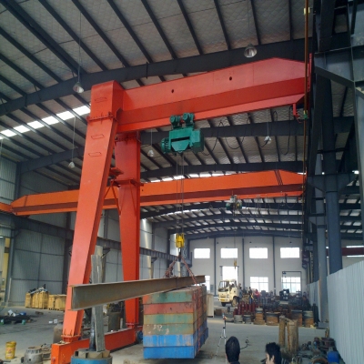 BMH電動葫蘆半門式起重機安裝完成